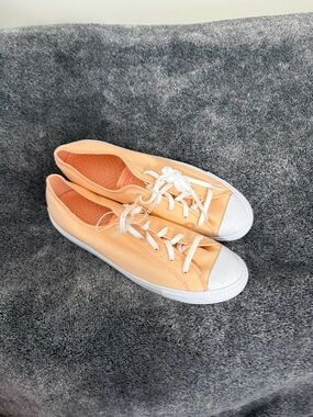 Low-Top Canvas Sneakers in Peach with White Accents